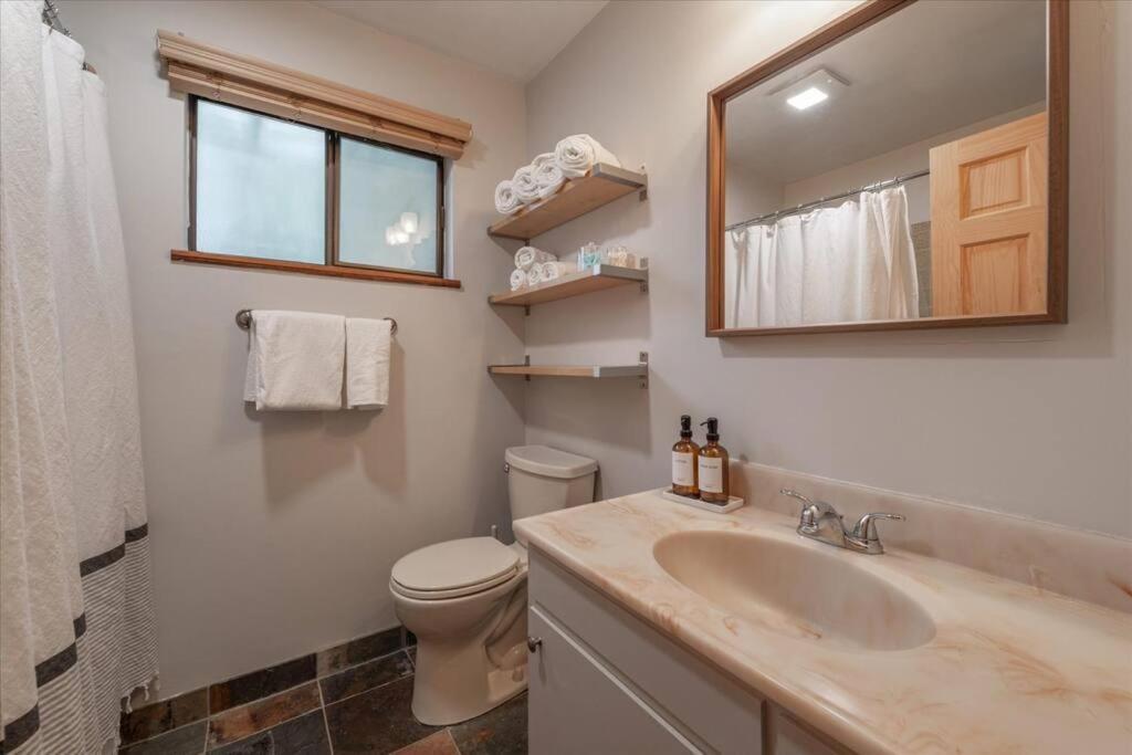 Cozy Pet-Friendly Cabin W Fenced-In Yard Close To Slopes Beach Town Carnelian Bay Экстерьер фото
